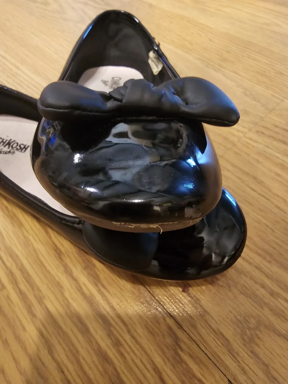OshKosh B'gosh Girls Black Patent Bow Flats Size 1